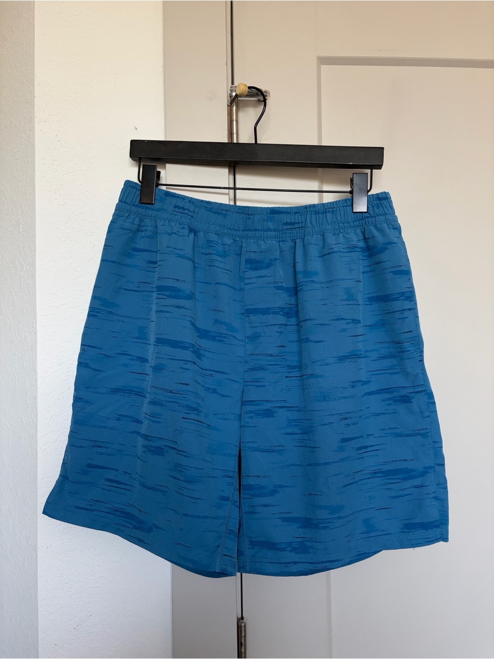 PELOTON RUNNING TRAINING SHORTS BLUE MEN’S LARGE